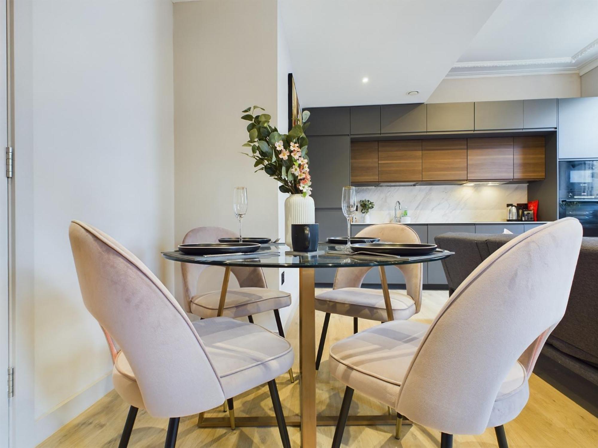 Luxury Unique 2bedroom Centre Апартаменты *